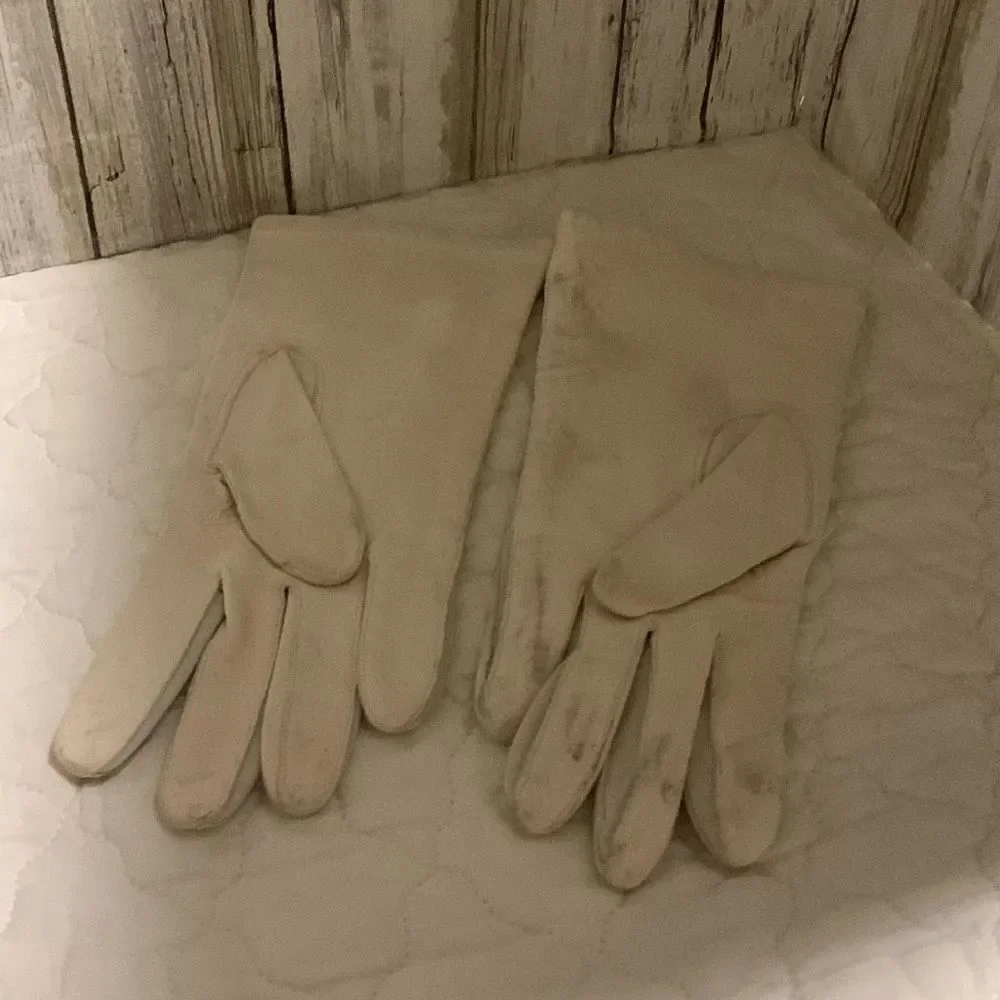 ‎Vintage White Kidskin Leather Gloves